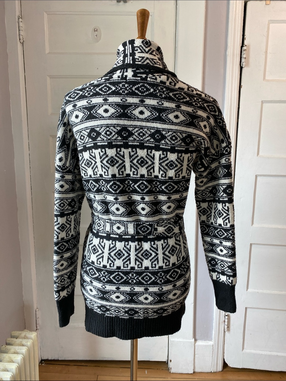 Rachel Zoe Aztec Print Belted Cardigan, Size S - Picture 4 of 13